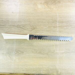 Vintage Quikut Quikkle Knife Stainless 2 Edge Serrated Cross Cut Edge 9.5 inch